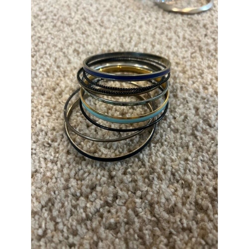 Bangle bracelets - Picture 3 of 3